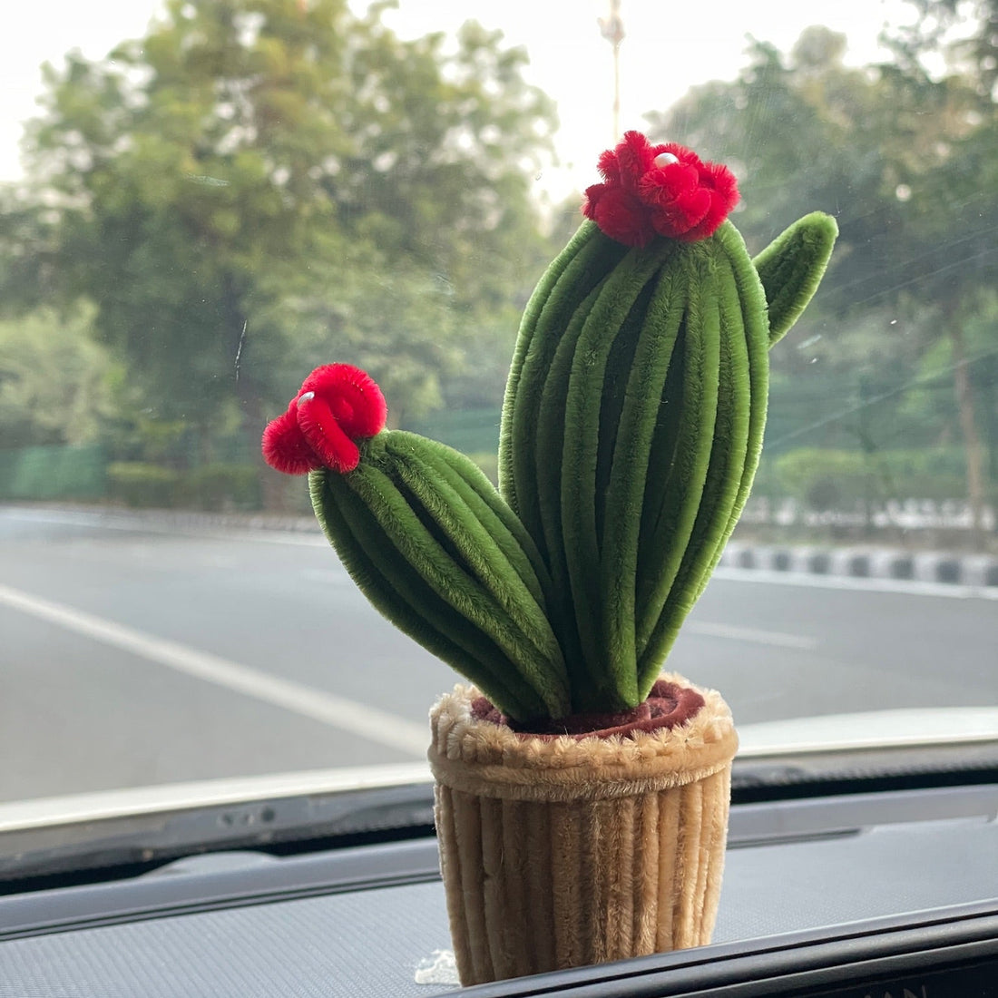 Meadow Pen Holder